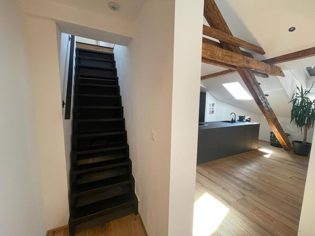Split Rooftop Loft Exterior photo
