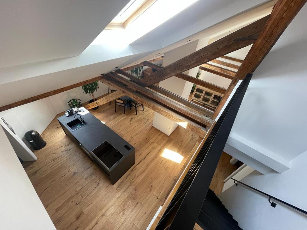 Split Rooftop Loft Exterior photo