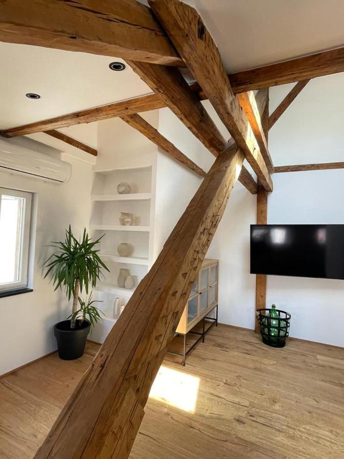 Split Rooftop Loft Exterior photo
